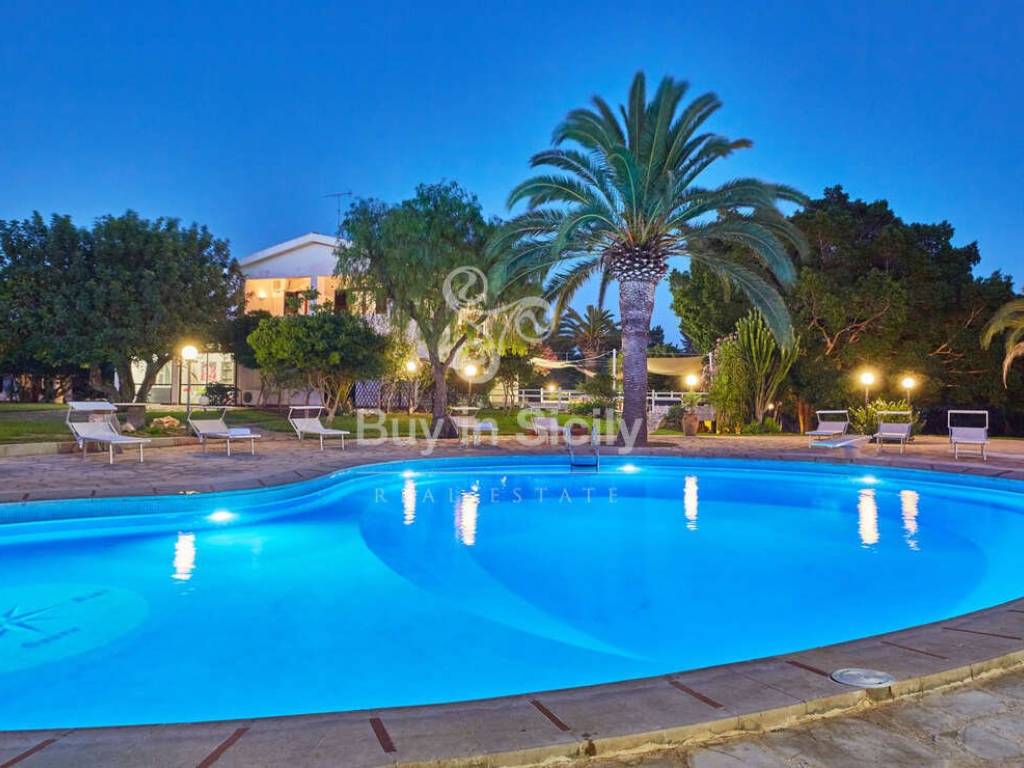 casa indipendente in vendita a Modica in zona Marina di Modica