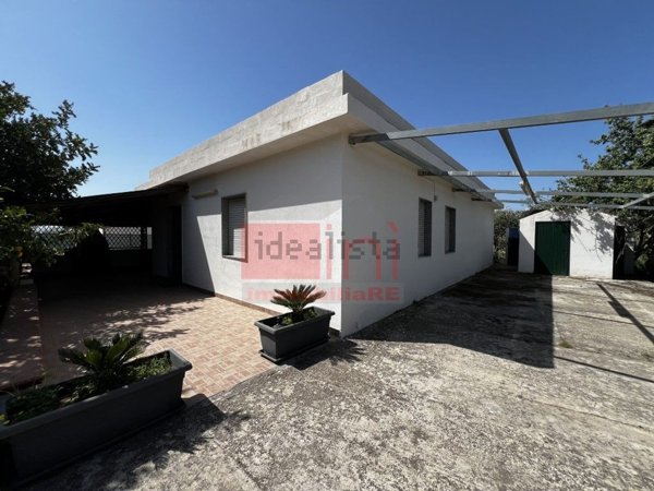 casa indipendente in vendita a Modica in zona Marina di Modica
