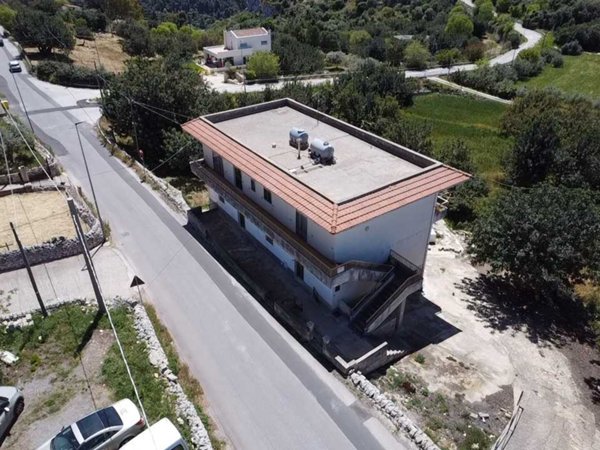 casa indipendente in vendita a Modica
