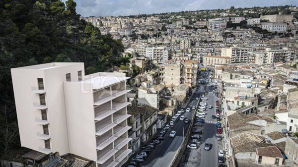 locale commerciale in vendita a Modica