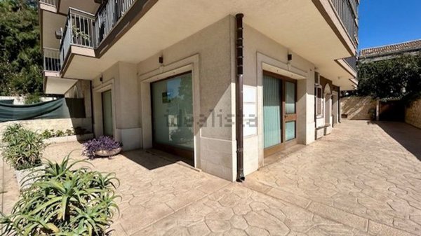 casa indipendente in vendita a Modica