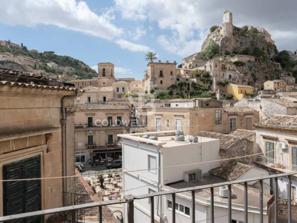 casa indipendente in vendita a Modica in zona Modica Bassa