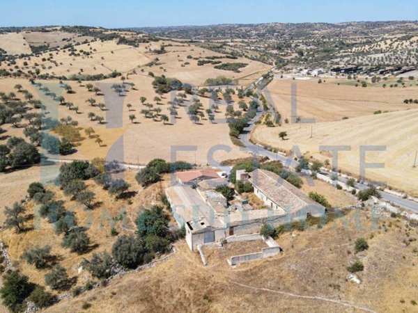 casa indipendente in vendita a Modica in zona Sacro Cuore