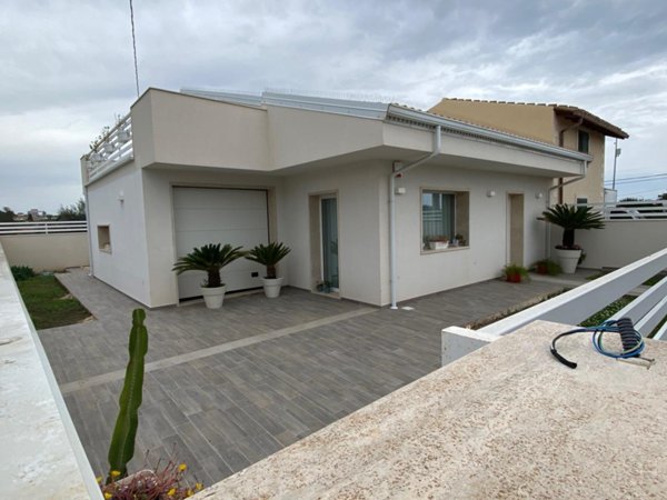 casa indipendente in vendita a Modica in zona Sacro Cuore