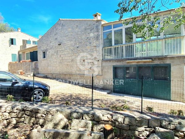 casa indipendente in vendita a Modica in zona Frigintini