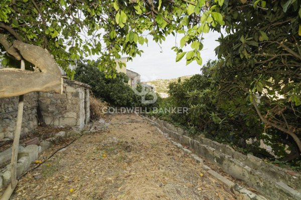 casa indipendente in vendita a Modica in zona Modica Bassa