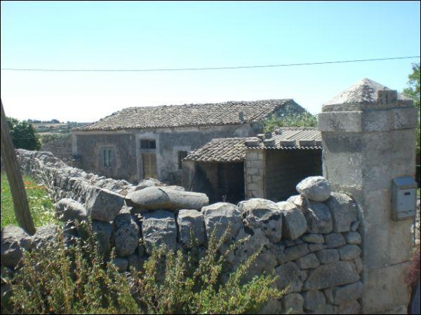 appartamento in vendita a Modica in zona Sacro Cuore