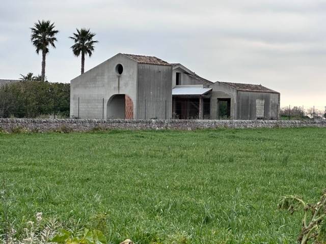 casa indipendente in vendita a Modica