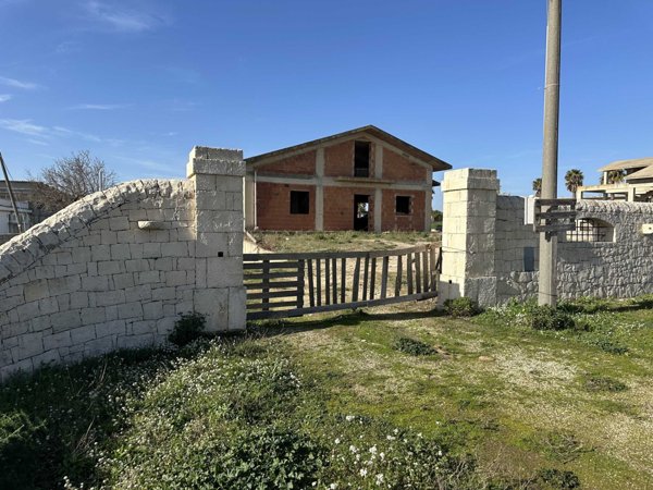 casa indipendente in vendita a Modica