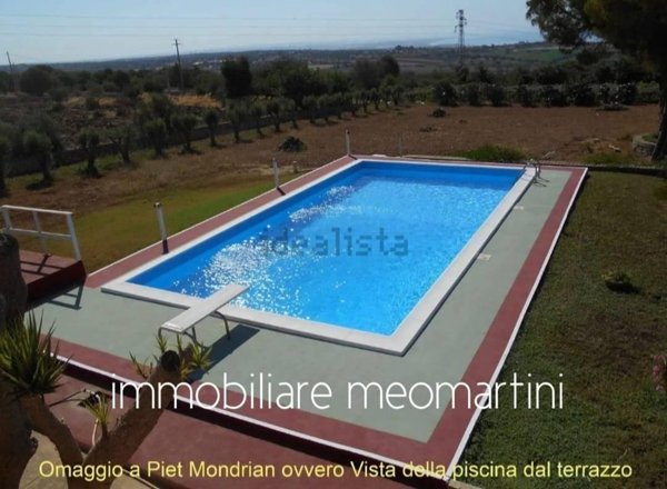 casa indipendente in vendita a Modica