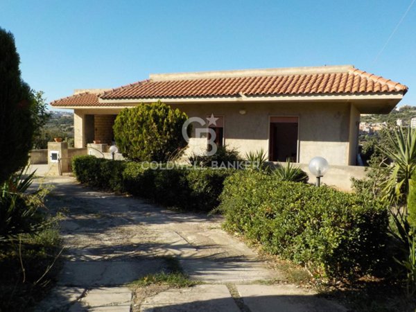 casa indipendente in vendita a Modica in zona Sacro Cuore