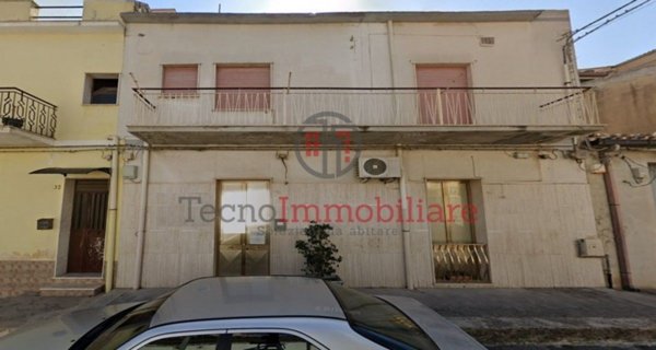 casa indipendente in vendita a Modica