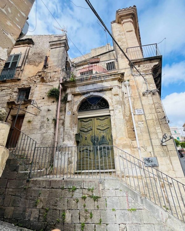 appartamento in vendita a Modica in zona Modica Alta