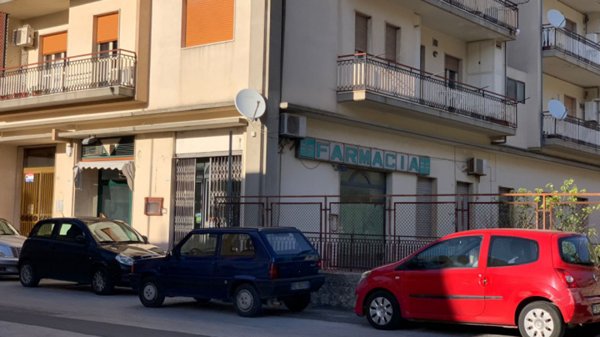 locale commerciale in vendita a Modica in zona Modica Bassa