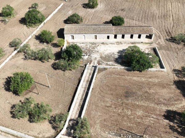 casa indipendente in vendita a Modica