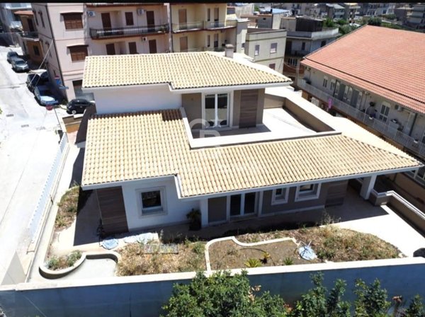 casa indipendente in vendita a Modica in zona Sacro Cuore