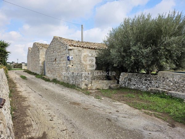 casa indipendente in vendita a Modica in zona Sacro Cuore
