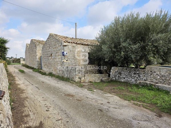 casa indipendente in vendita a Modica in zona Sacro Cuore