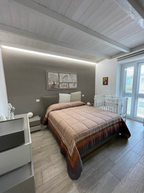 casa indipendente in vendita a Modica