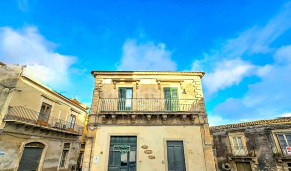 appartamento in vendita a Modica in zona Modica Alta