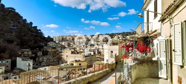 appartamento in vendita a Modica in zona Modica Bassa