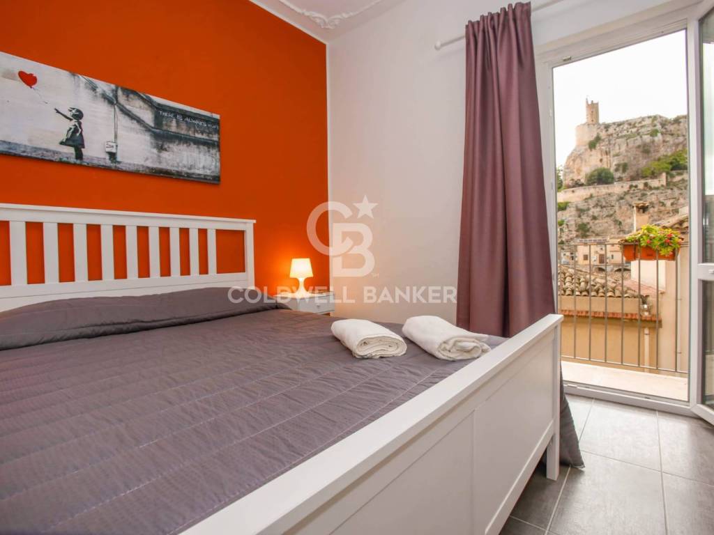 intera palazzina in vendita a Modica in zona Modica Bassa