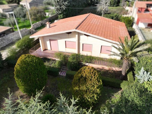 casa indipendente in vendita a Modica in zona Modica Alta