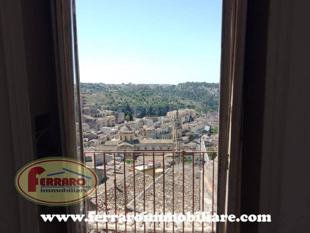 casa indipendente in vendita a Modica in zona Modica Bassa