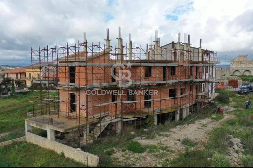intera palazzina in vendita a Modica in zona Frigintini