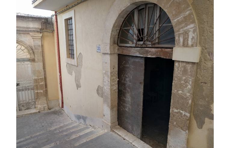 casa indipendente in vendita a Modica in zona Modica Alta