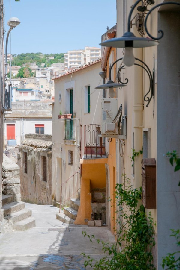 casa indipendente in vendita a Modica in zona Modica Bassa