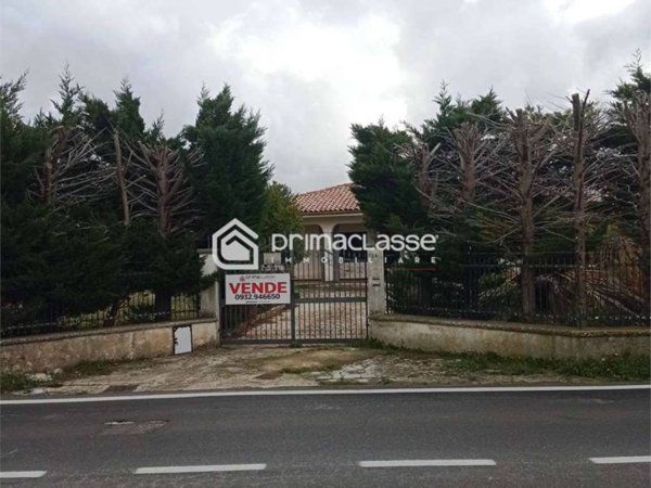 casa indipendente in vendita a Modica in zona Modica Alta
