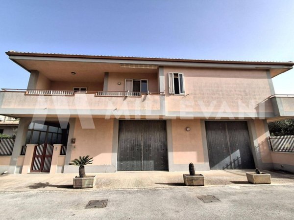 casa indipendente in vendita a Modica in zona Sacro Cuore