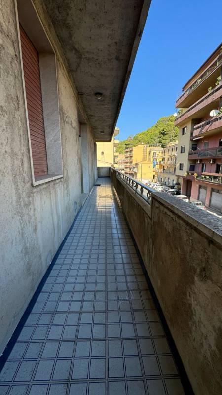 intera palazzina in vendita a Modica in zona Sacro Cuore