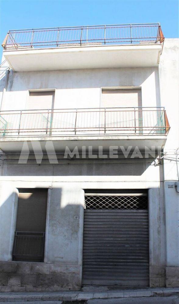 casa indipendente in vendita a Modica in zona Modica Alta