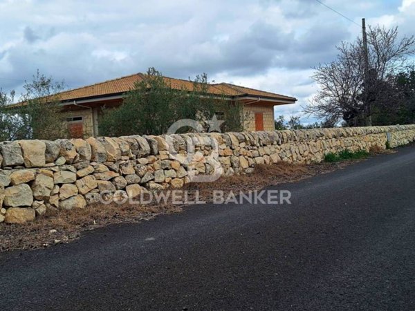 casa indipendente in vendita a Modica in zona Frigintini
