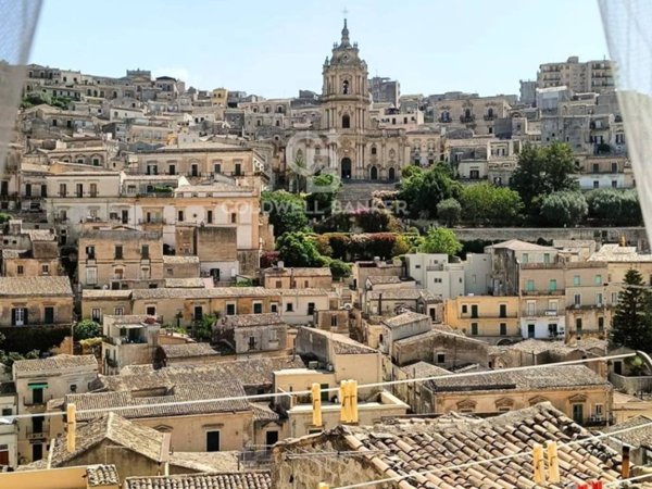 casa indipendente in vendita a Modica in zona Modica Bassa