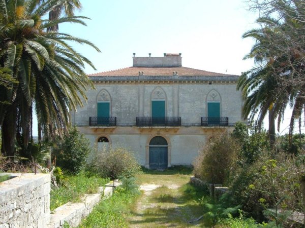 casa indipendente in vendita a Modica