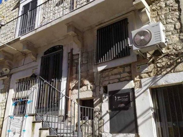 casa indipendente in vendita a Modica in zona Modica Alta