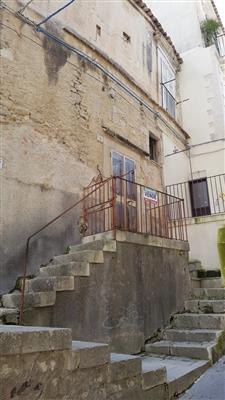 casa indipendente in vendita a Modica in zona Modica Bassa