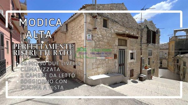 casa indipendente in vendita a Modica in zona Modica Alta