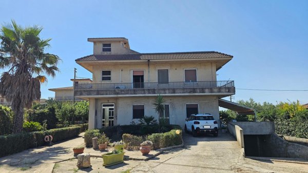 casa indipendente in vendita a Modica in zona Sacro Cuore