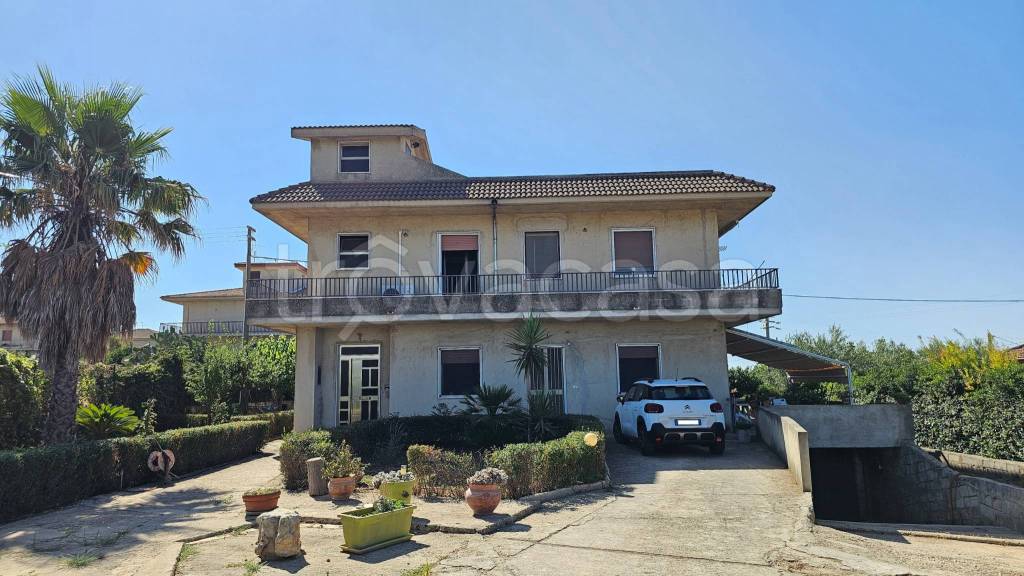 casa indipendente in vendita a Modica in zona Sacro Cuore