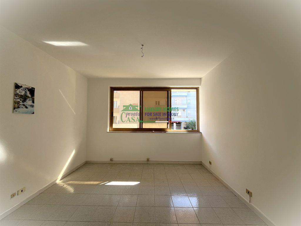 appartamento in vendita a Modica in zona Sacro Cuore