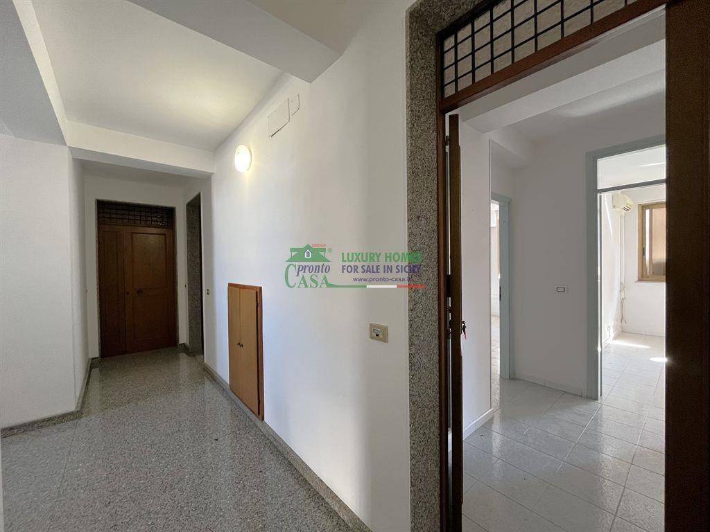 appartamento in vendita a Modica in zona Sacro Cuore