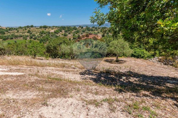 casa indipendente in vendita a Modica in zona Frigintini