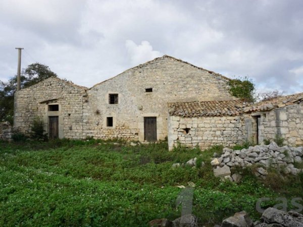 casa indipendente in vendita a Modica in zona Modica Alta