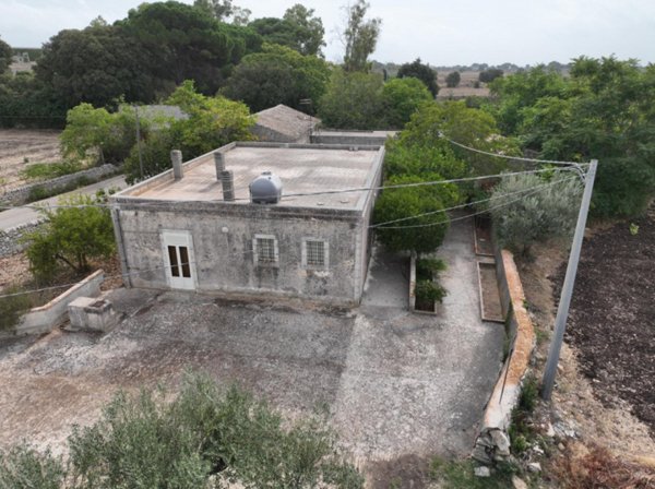 casa indipendente in vendita a Modica