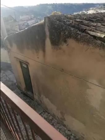 casa indipendente in vendita a Modica in zona Modica Alta