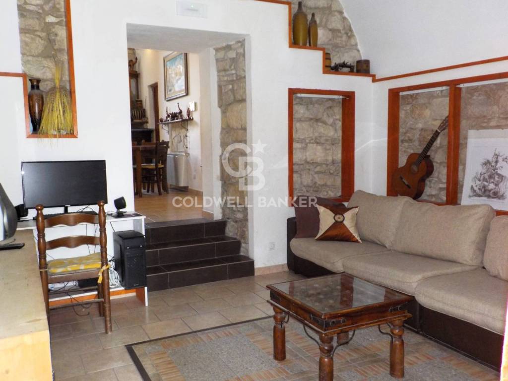 casa indipendente in vendita a Modica in zona Modica Alta